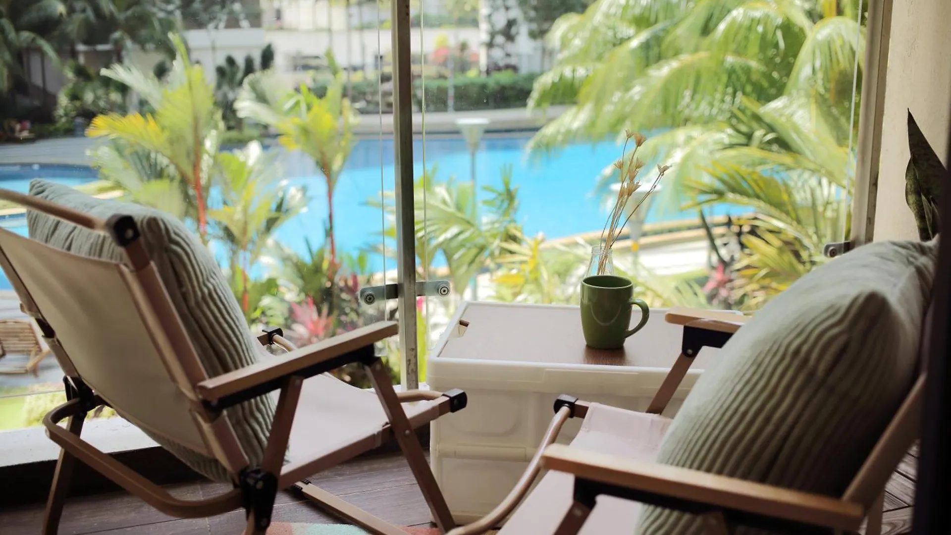 Kid-Loving Poolside Haven - 2Br - Netflix - Games Apartamento Johor Bahru 0*,  Malásia