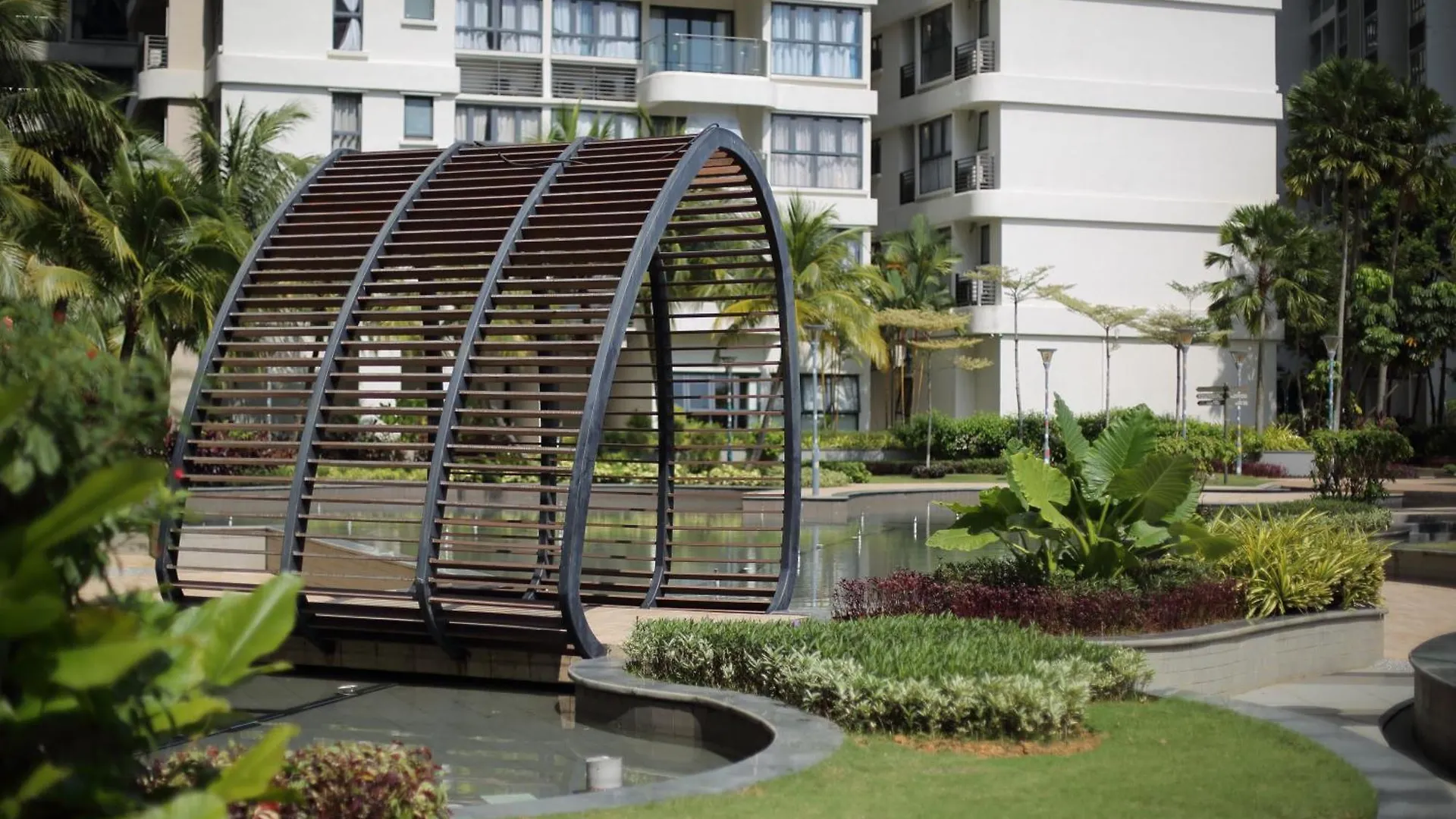 Kid-Loving Poolside Haven - 2Br - Netflix - Games Apartamento Johor Bahru 0*,  Malásia
