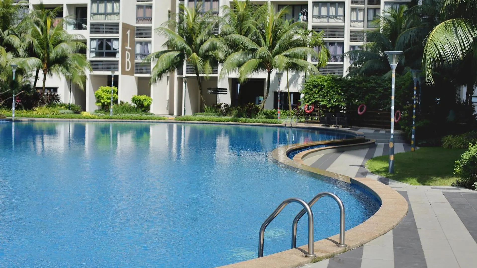 Kid-Loving Poolside Haven - 2Br - Netflix - Games Apartamento Johor Bahru