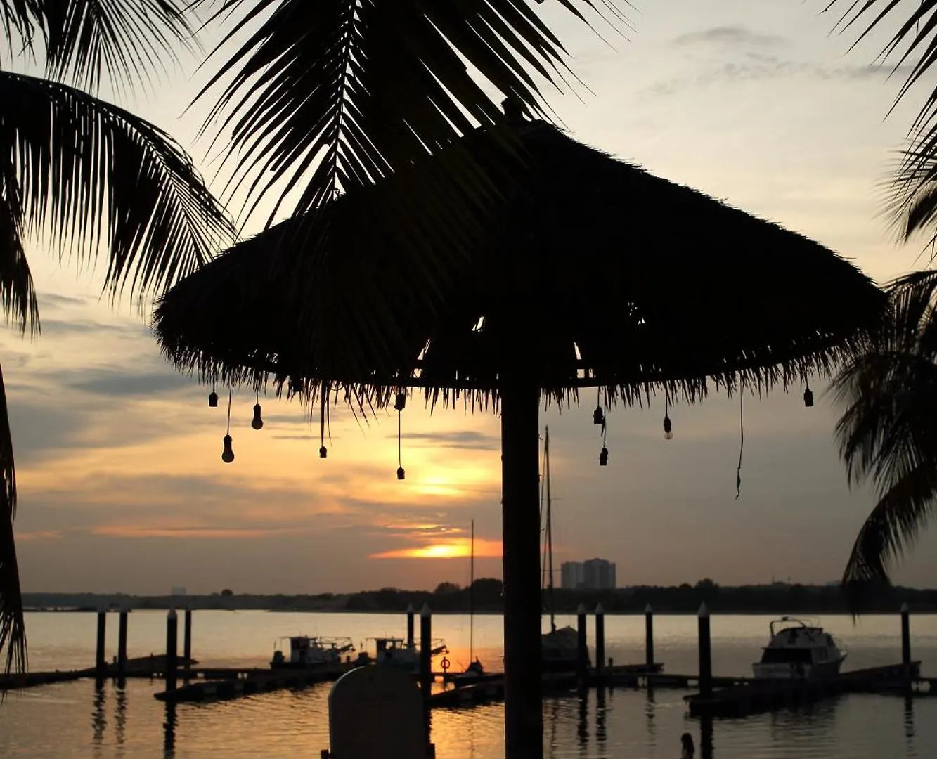Kid-Loving Poolside Haven - 2Br - Netflix - Games Apartamento Johor Bahru 0*,