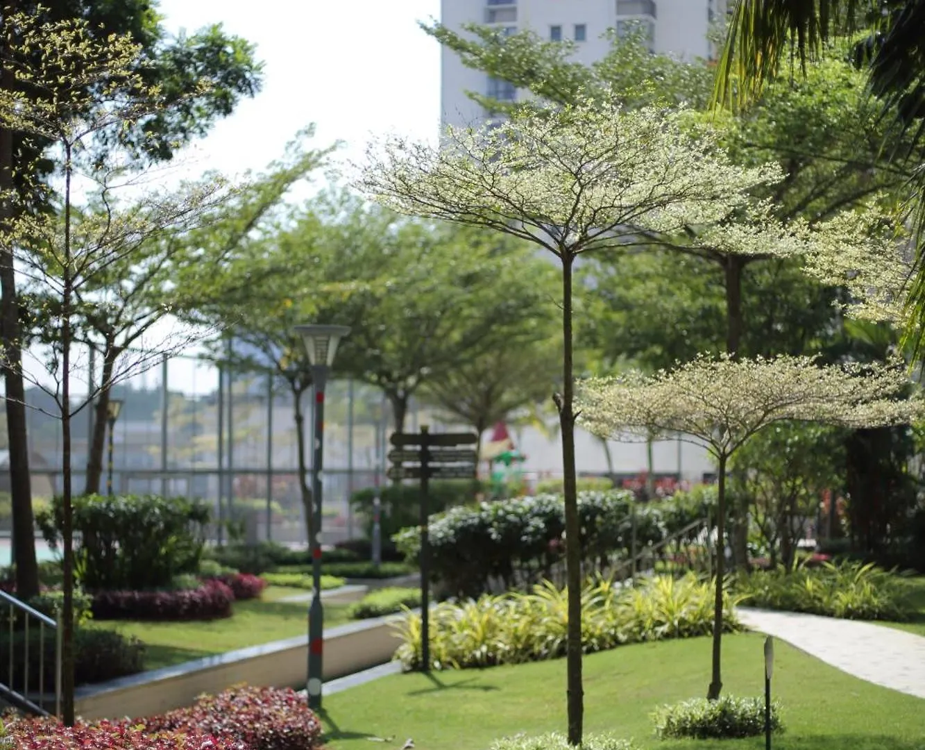 Kid-Loving Poolside Haven - 2Br - Netflix - Games Apartamento Johor Bahru 0*,  Malásia