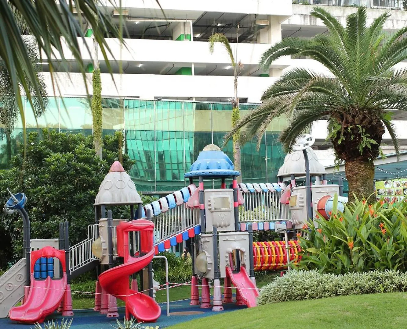 Kid-Loving Poolside Haven - 2Br - Netflix - Games Apartamento Johor Bahru