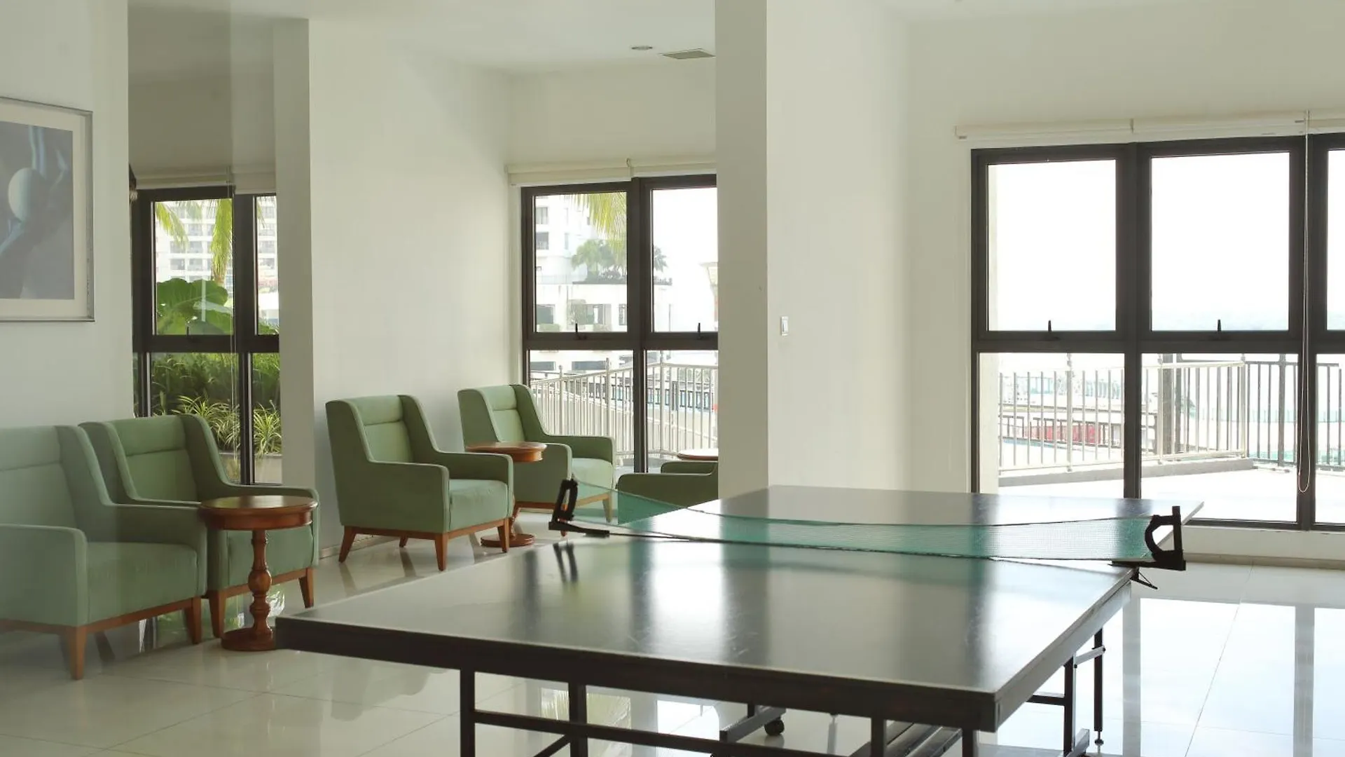 Kid-Loving Poolside Haven - 2Br - Netflix - Games Apartamento Johor Bahru
